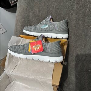 Sketchers Slip-ins, women wide size 6.